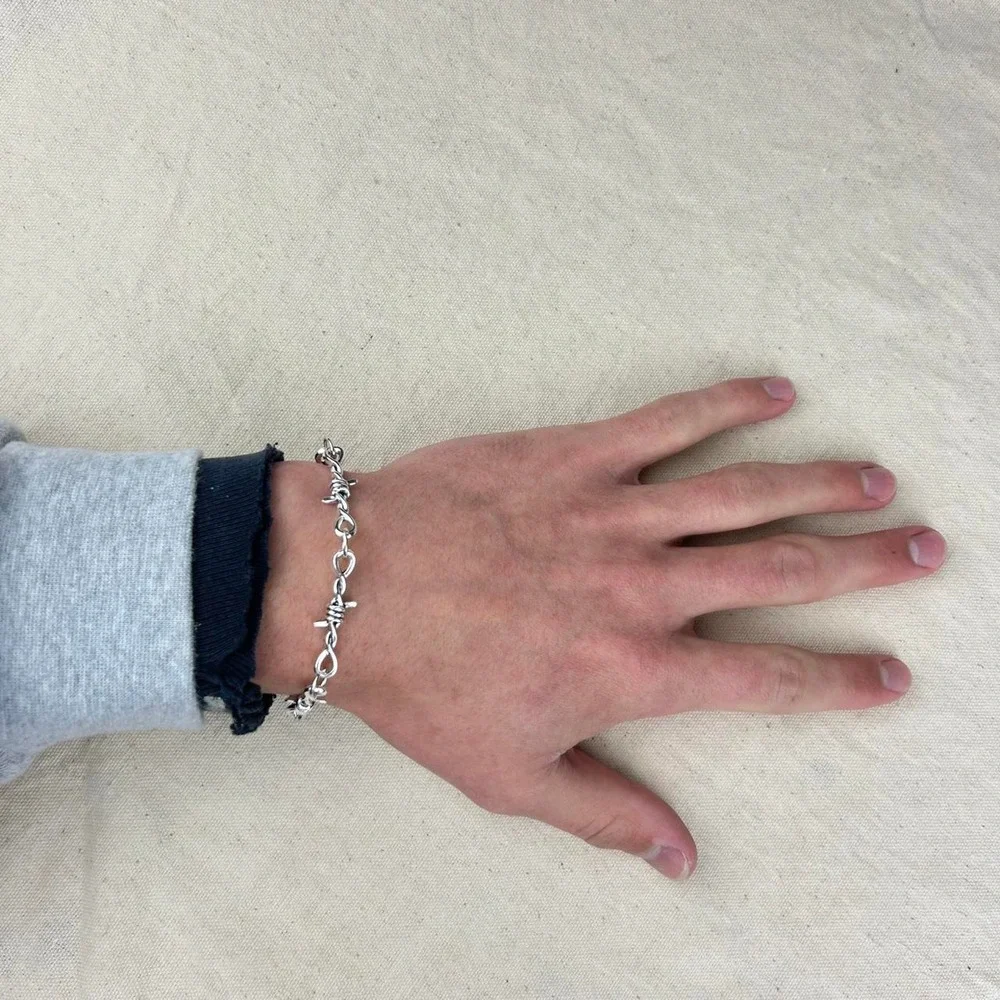 Vintage style stainless steel silver barbed wire chain bracelet grunge punk